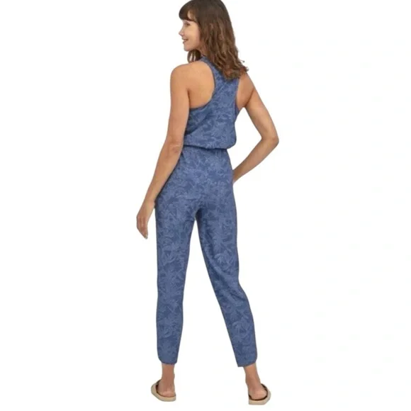 Patagonia Fleetwith Romper size Medium in Monkey Flower Current Blue - Picture 2 of 11
